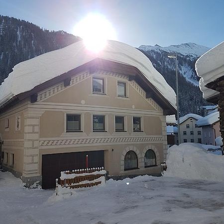 Haus Am Brunnen Daire Samnaun Oda fotoğraf